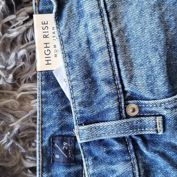 Lucky Brand Drew Mom with Exposed Button Jeans - Picture 6 of 8